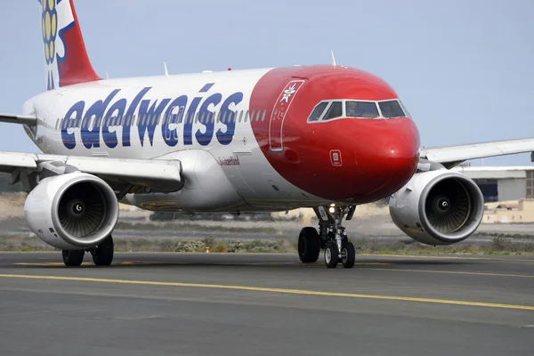 Las Palmas November Airbus A320 214 Edelweiss Taxiway Start Takeoff — Stock Photo, Image