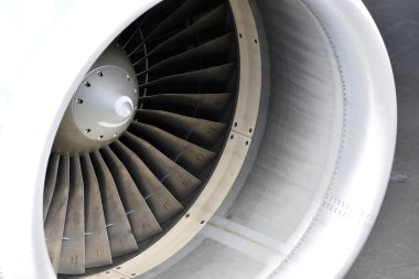 Tenerife, İspanya - 04 Aralık 2018: Close-up turbofan motor, bir Airbus A319-112, Aralık 04,2018