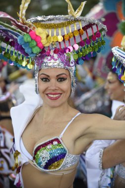 Tenerife Mart 05: Sokakta karnavallar, eğlenceli bir sürü. 