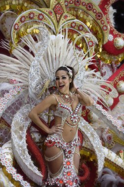 Tenerife Mart 05: Sokakta karnavallar, eğlenceli bir sürü. 