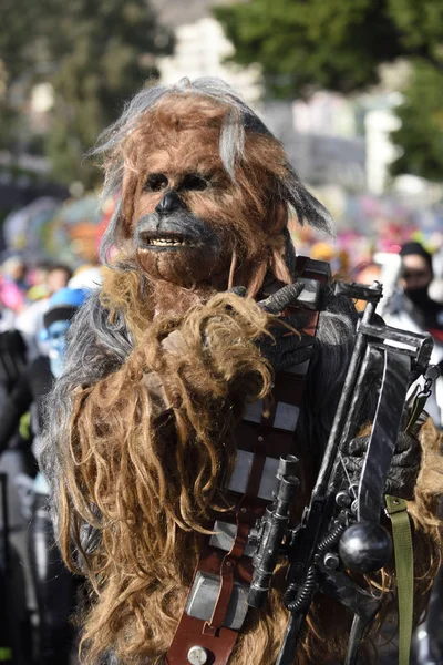 TENERIFE MARÇO 05: Muita diversão nos carnavais na rua . Imagens De Bancos De Imagens