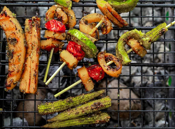 Grilled Veggie Skewers Cherry Tomatoes Pumpkin Peppers Zucchini Sesame Grill — Stock Photo, Image