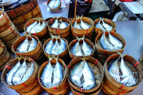 Pesce Fresco Sul Mercato — Foto Stock