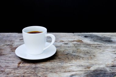 Taze sıcak kahve. Yakın çekim.