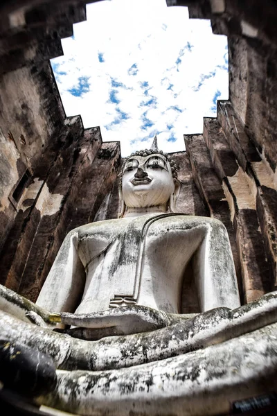 タイのアユタヤ市にある皇帝の神殿 マハート — ストック写真