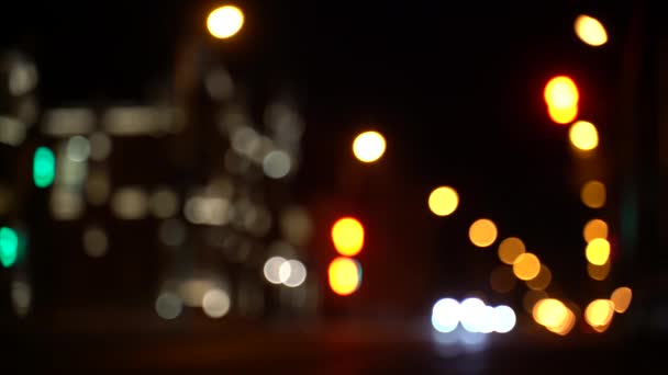 Brouillé Circulation Bokeh Sur Route Nuit Dans Grande Ville — Video