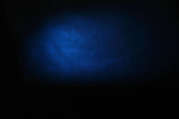 회색 검은 색 파란색 흐리게 추상적 인 배경 - 스튜디오의 벽은 일정한 빛에 의해 조명된다 — 스톡 사진