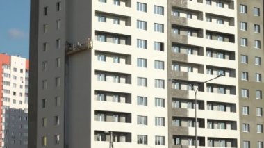 Bir süre içinde inşaat vinç