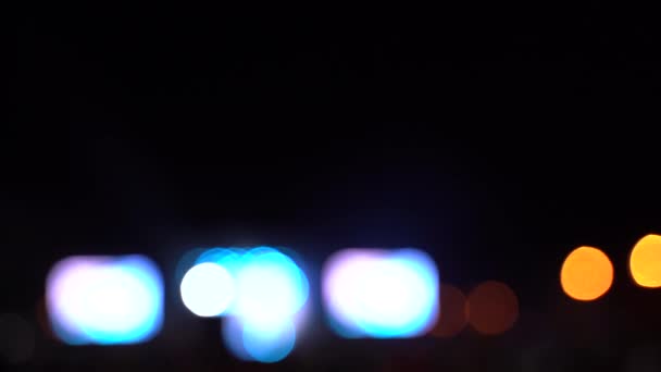 Büyük Bir Şehirde Gece Yolda Bulanık Bokeh Trafik Güzel Işıklar — Stok video