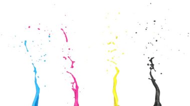 Cmyk yavaş çekimde sıçratıyor, beyaz arka planda izole.