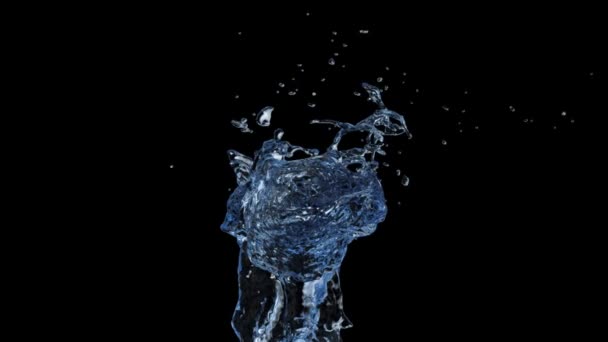 ダイナミックなスーパースローモーションで飛び散る青い水の噴水 黒で隔離 — ストック動画