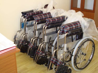 Standart Manuel tekerlekli sandalye en sık kullanılan tekerlekli sandalyeler vardır,