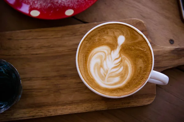 Koffie Latte Art Aromatopf Houten Tafel Relaxtime Café Koffiehuis — Stockfoto