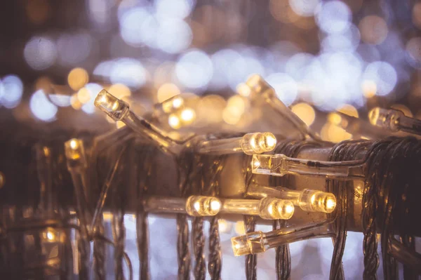 Het nachts Light bokeh festival met kleine LED licht decor op een deel — Stockfoto