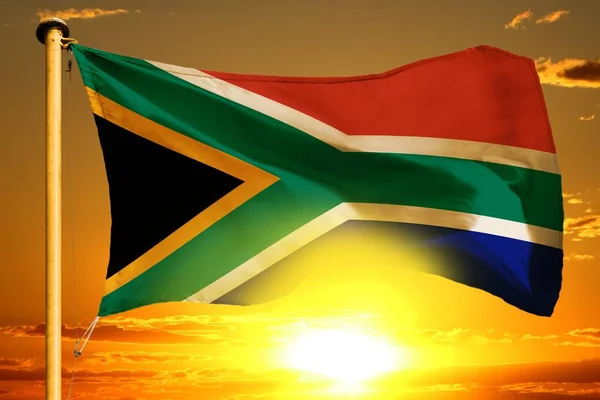 Bandera Sudáfrica Tejiendo Sobre Hermoso Fondo Naranja Del Atardecer — Foto de Stock