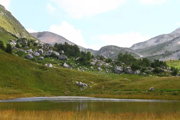 Photo Paysage Naturel Petit Lac Mignon Psenodah Dans Caucase Nord — Photo