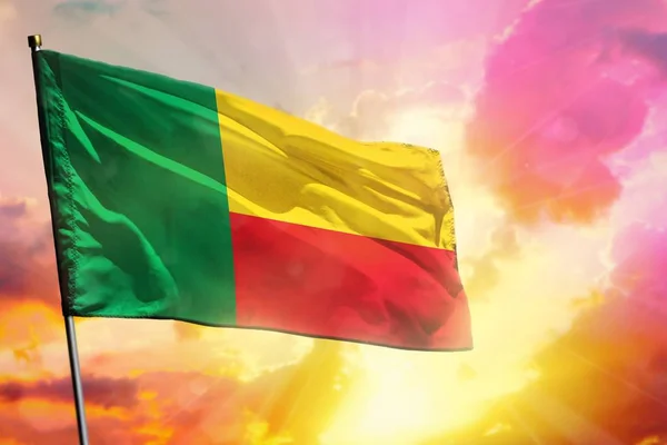 Powiewała Flaga Beninu Piękne Kolorowe Tło Zachód Lub Wschód Słońca — Zdjęcie stockowe