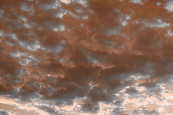 Pretty Toned Red Light Partially Cloudy Sky Using Background Design — Stock Photo, Image