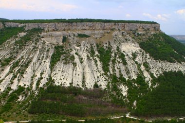 mavi gökyüzü, doğal peyzaj fotoğraf ile güzel dağ yamacı