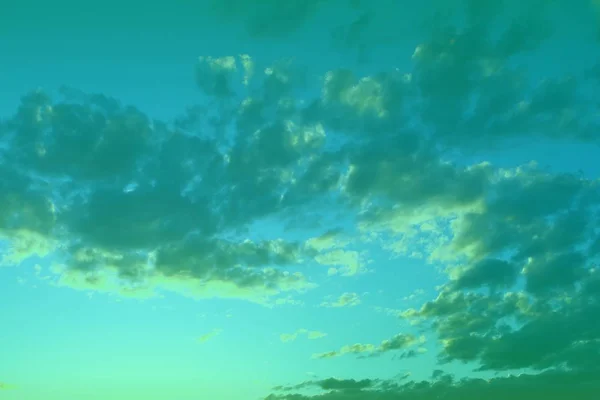 Znakomity Stonowanych Słońce Kolorowe Chmury Pomocą Jako Tło Projekt — Zdjęcie stockowe