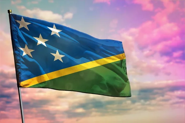 Solomon Adaları Bayrağı Renkli Bulutlu Gökyüzü Arka Planda Çırpınan Solomon — Stok fotoğraf