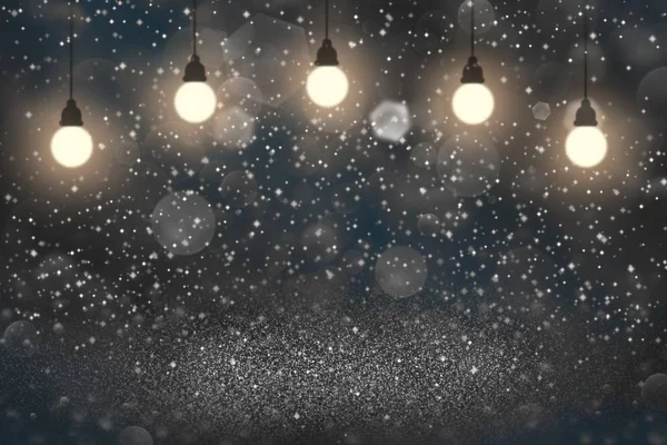 Licht blauwe mooie briljante glitter lichten gedeconcentreerde gloeilampen bokeh abstracte achtergrond met vonken vliegen, feestelijke mockup textuur met lege ruimte voor uw inhoud — Stockfoto