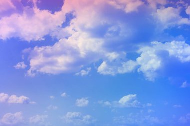 arka plan olarak tasarım kullanmak için inanılmaz tonda kümülüs bulutlu gökyüzü.