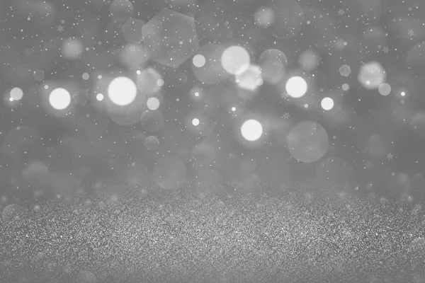 Maravilhoso brilhante brilho luzes desfocado bokeh abstrato fundo com queda flocos de neve voar, comemorativa textura mockup com espaço em branco para o seu conteúdo — Fotografia de Stock