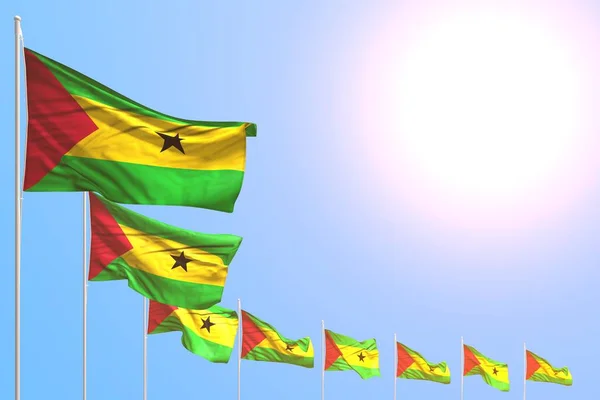 Bastantes banderas Santo Tomé y Príncipe colocadas diagonal en el cielo azul con espacio para el texto - cualquier ocasión bandera 3d ilustración —  Fotos de Stock
