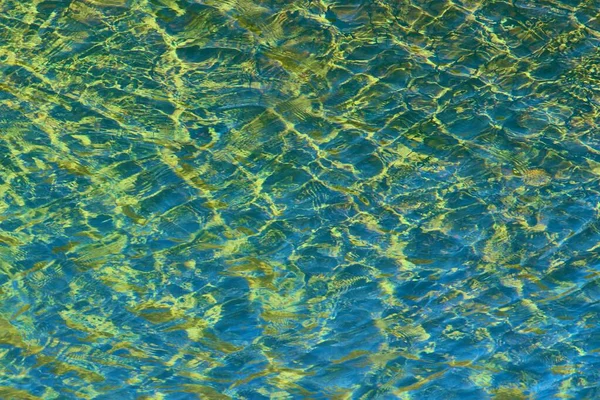 연로 한 맑은 바닷물 질감 - 귀여운 추상적 인 사진 배경 — 스톡 사진