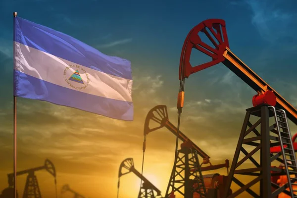Nikaragua Petrol Endüstrisi Konsepti Endüstriyel Illüstrasyon Mavi Sarı Günbatımı Arka — Stok fotoğraf