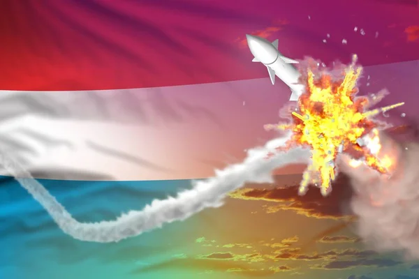 卢森堡拦截了核弹头 现代反火箭摧毁了敌方导弹的概念 军事工业3D展示了国旗 — 图库照片