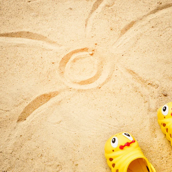 Plaj Yaz Güneş Kum Çocuklar Oyuncak Şişe Terlik Çocuk Eğlence — Stok fotoğraf