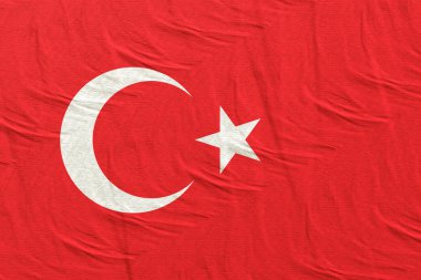 Hindi bayrağı sallanıyor