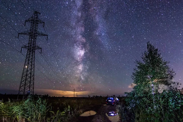 Krásná Noční Krajina Mléčnou Dráhu Elektrické Vedení — Stock fotografie