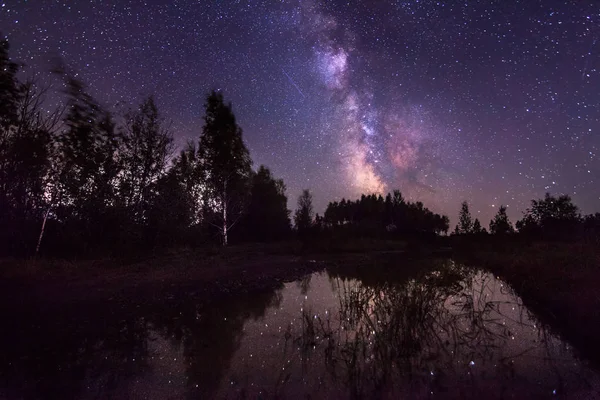 Mléčná Dráha Nad Jezerem Existuje Nějaký Hluk Vysoké Iso — Stock fotografie