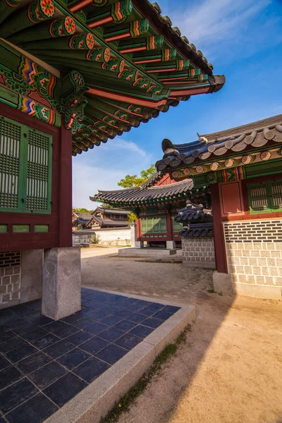 Architecture details of Changdeokgung Palace in Seoul, Korea — Stock Photo, Image