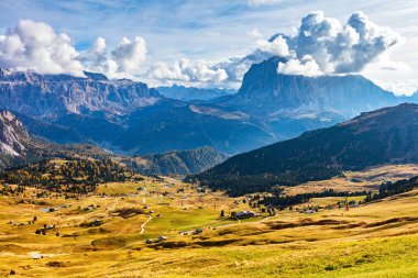 South Tyrol bölgesinde Alpean manzara
