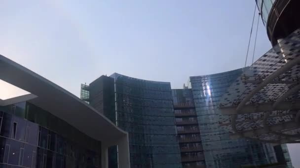 米兰的几幢摩天大楼, 加里波第门。19.11.2017 — 图库视频影像