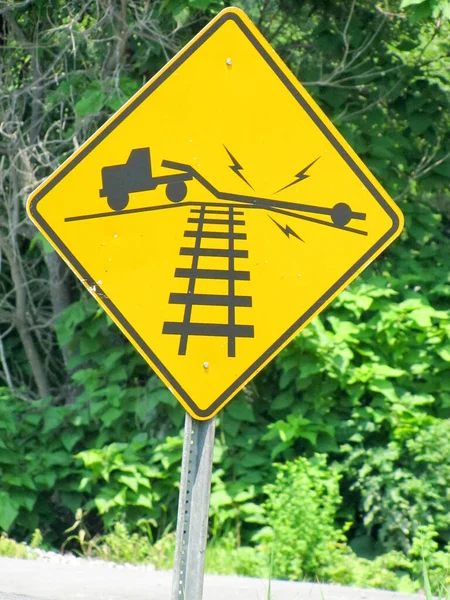 Джонсон Сити Теннесси Сша 2011 Railroad Warning Sign — стоковое фото