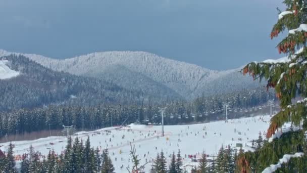 Winter ski resort time lapse. Cableway in mountains — Stock Video