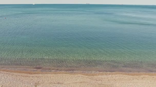 The azur color of sea in Salerno. The Tyrrhenian sea. — Stock Video