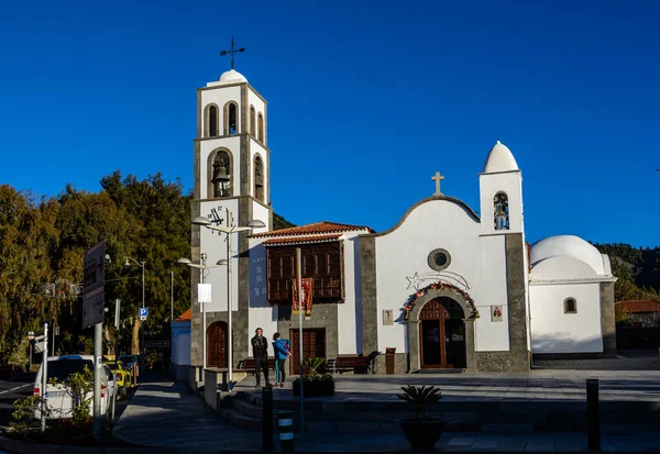 SANTIAGO DEL TEIDE, CANARY, SPAIN the square of the city of Santiago del Teide, the island of Tenerife. Canary Islands. — Stock Photo, Image