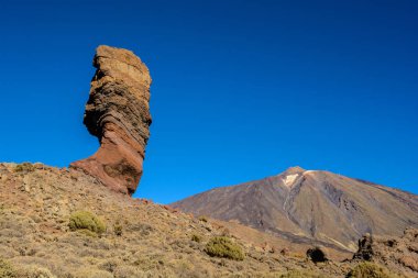 Ünlü Tanrı'nın Parmağı kayası. Tenerife