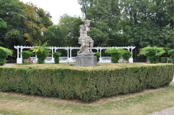 Bekijk Het Standbeeld Het Park — Stockfoto