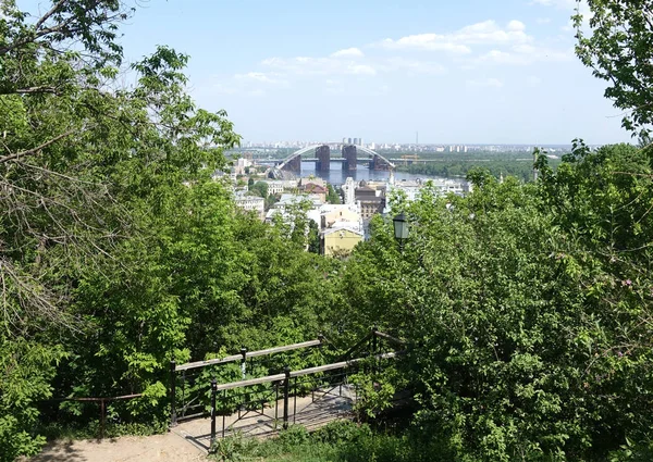 Vista de Podol desde las montañas de Kiev —  Fotos de Stock