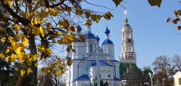 Vista de otoño de la Catedral de Kazán en Tambov Rusia —  Fotos de Stock