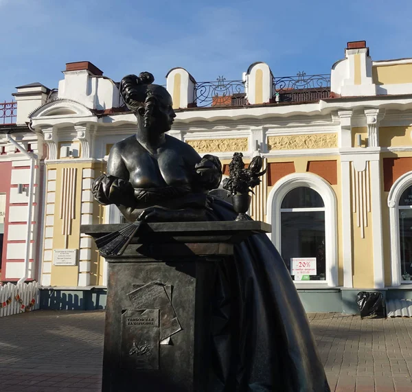 Памятник казначею Тамбова Авдотье Николаевне — стоковое фото