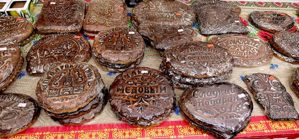 Tula gingerbread tezgahın üzerine yalan