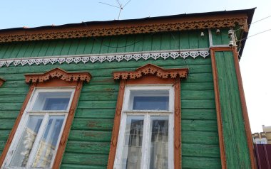 Tambov Rusya. 23 Ekim 2018 eski Rus windows ile oyma ahşap Europanel ev.